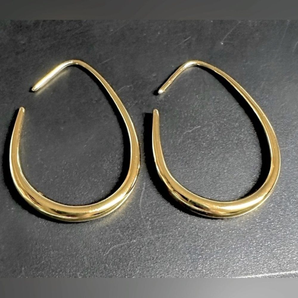 Waterproof 14k Gold filled fluid hoop earrings